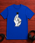 Pick in hand t-shirt